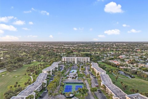 Condominio en venta en Deerfield Beach, Florida, 2 dormitorios, 97.55 m2 № 1969693 - foto 23
