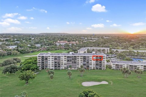 Condominio en venta en Deerfield Beach, Florida, 2 dormitorios, 97.55 m2 № 1969693 - foto 25