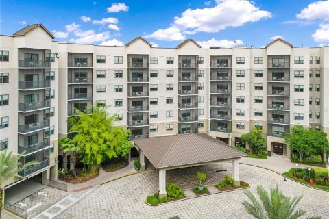 Condo in Winter Garden, Florida, 3 bedrooms  № 1689566 - photo 1