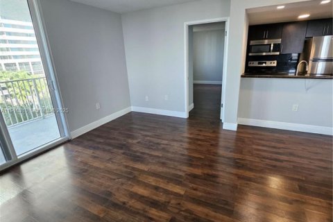 Снять в аренду кондоминиум в Майами, Флорида 2 спальни, 84.91м2, № 1966471 - фото 27