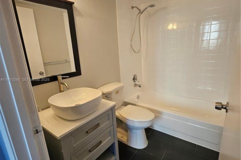 Снять в аренду кондоминиум в Майами, Флорида 2 спальни, 84.91м2, № 1966471 - фото 29