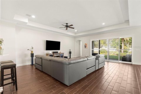 Villa ou maison à vendre à Tampa, Floride: 4 chambres, 311.5 m2 № 2102031 - photo 17