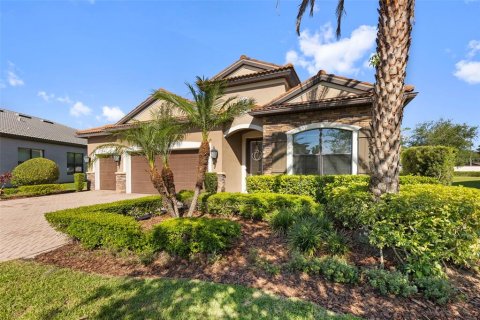 Villa ou maison à vendre à Tampa, Floride: 4 chambres, 311.5 m2 № 2102031 - photo 2