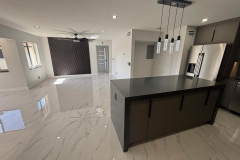 Condo in West Palm Beach, Florida, 2 bedrooms  № 2176152 - photo 27