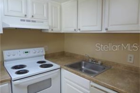 Condo in Orlando, Florida, 2 bedrooms  № 1854206 - photo 5