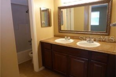 Condo in Orlando, Florida, 2 bedrooms  № 1854206 - photo 7