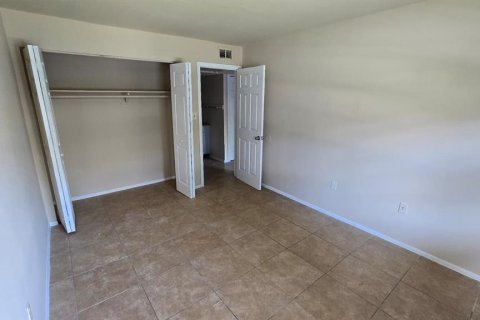 Condo in Orlando, Florida, 2 bedrooms  № 1854206 - photo 19