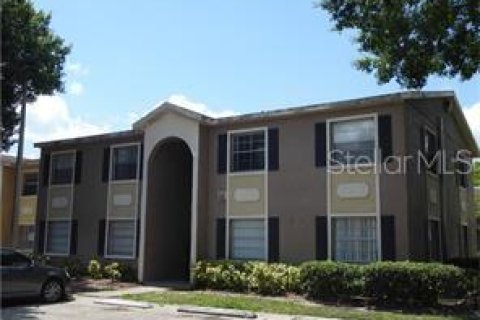 Condo in Orlando, Florida, 2 bedrooms  № 1854206 - photo 1
