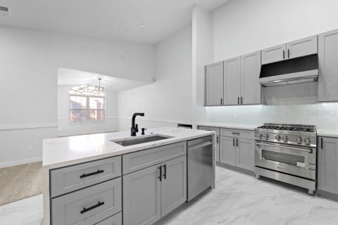 Condo in Jacksonville, Florida, 3 bedrooms  № 1687337 - photo 5