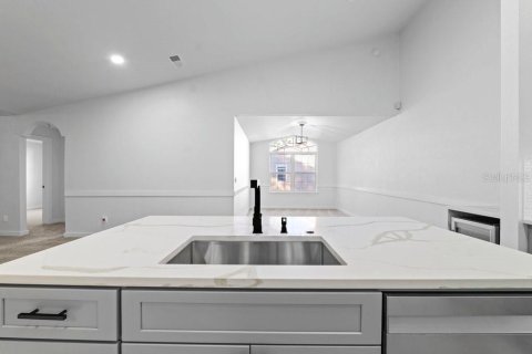 Condo in Jacksonville, Florida, 3 bedrooms  № 1687337 - photo 7