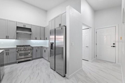Condo in Jacksonville, Florida, 3 bedrooms  № 1687337 - photo 8