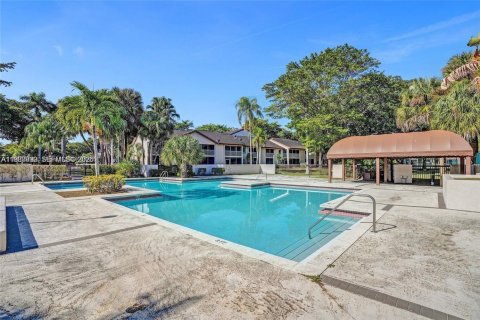 Снять в аренду кондоминиум в Майами, Флорида 2 спальни, 113.71м2, № 2044197 - фото 3