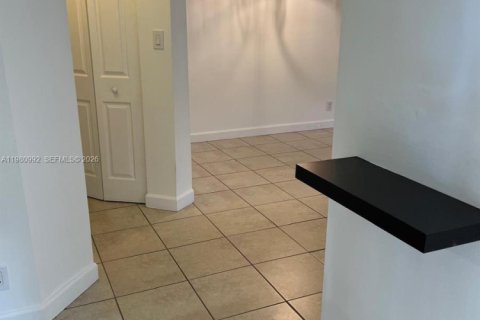 Снять в аренду кондоминиум в Майами, Флорида 2 спальни, 113.71м2, № 2044197 - фото 13