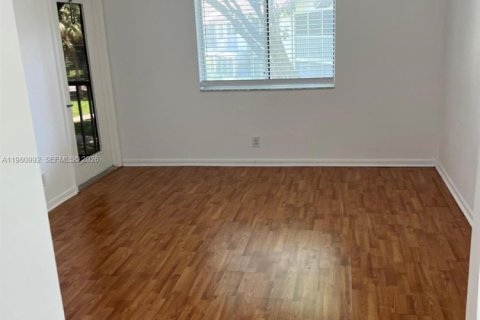 Снять в аренду кондоминиум в Майами, Флорида 2 спальни, 113.71м2, № 2044197 - фото 12