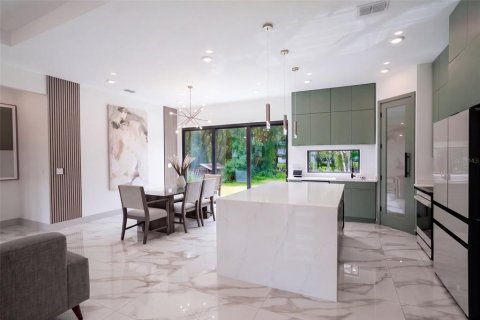 Villa ou maison à vendre à DeLand, Floride: 3 chambres, 164.07 m2 № 2415057 - photo 2
