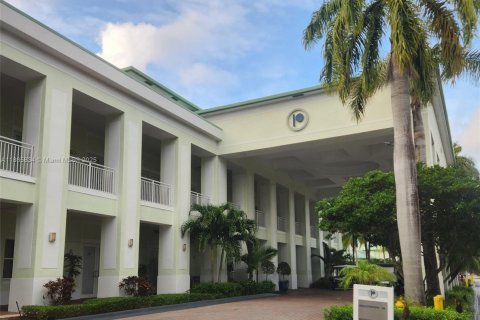 Copropriété à vendre à Doral, Floride: 1 chambre, 65.5 m2 № 1979290 - photo 2