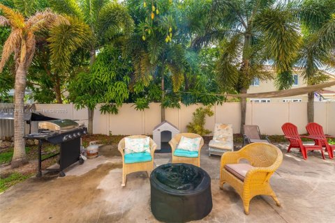 Villa ou maison à louer à Homestead, Floride: 4 chambres, 194.54 m2 № 2022522 - photo 9
