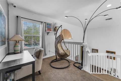 Villa ou maison à louer à Homestead, Floride: 4 chambres, 194.54 m2 № 2022522 - photo 17