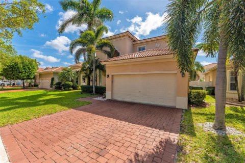 Villa ou maison à louer à Homestead, Floride: 4 chambres, 194.54 m2 № 2022522 - photo 2