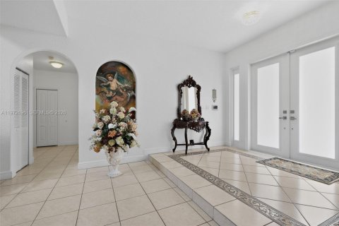Villa ou maison à vendre à Miami Lakes, Floride: 5 chambres, 313.64 m2 № 2032849 - photo 10