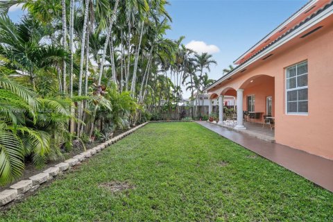 Villa ou maison à vendre à Miami Lakes, Floride: 5 chambres, 313.64 m2 № 2032849 - photo 7