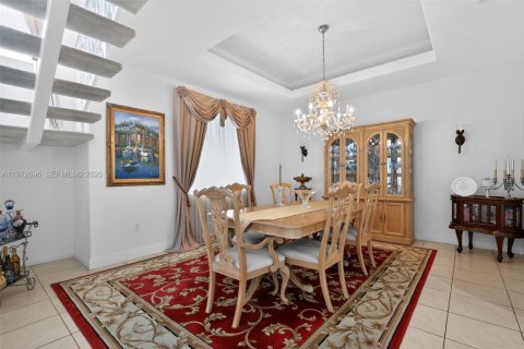 Villa ou maison à vendre à Miami Lakes, Floride: 5 chambres, 313.64 m2 № 2032849 - photo 19