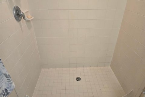 Condo in Palmetto, Florida, 3 bedrooms  № 1620845 - photo 23