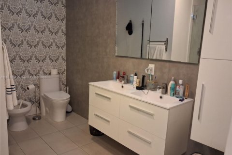 Townhouse in Doral, Florida 3 bedrooms, 211.45 sq.m. № 1818455 - photo 10