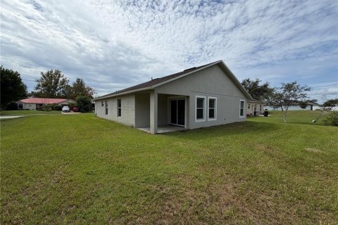House in Deltona, Florida 3 bedrooms, 140 sq.m. № 2408564 - photo 23