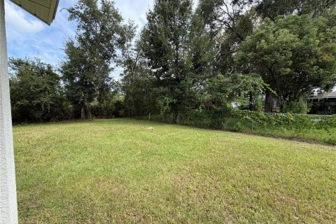 House in Deltona, Florida 3 bedrooms, 140 sq.m. № 2408564 - photo 20
