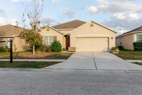 Casa en Winter Haven, Florida 4 dormitorios, 173.91 m2 № 2145373