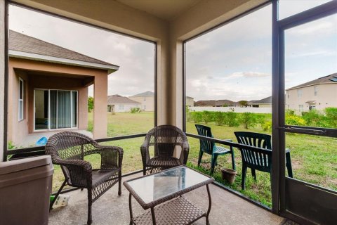 Casa en venta en Winter Haven, Florida, 4 dormitorios, 173.91 m2 № 2145373 - foto 15