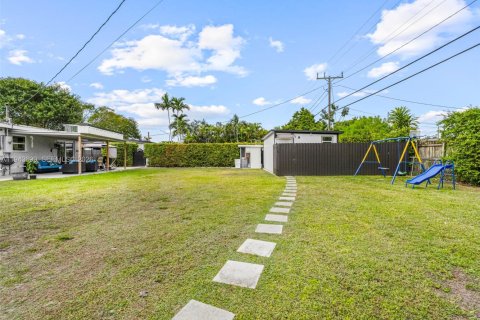 Casa en venta en Miami, Florida, 3 dormitorios, 104.24 m2 № 2000563 - foto 26