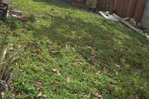 Adosado en venta en Miami, Florida, 3 dormitorios, 162.02 m2 № 2023921 - foto 22
