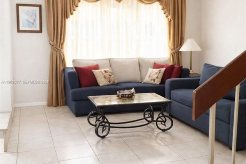 Adosado en venta en Miami, Florida, 3 dormitorios, 162.02 m2 № 2023921 - foto 7