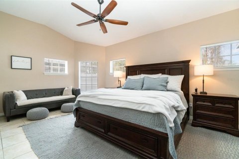 Casa en venta en Lake Mary, Florida, 4 dormitorios, 206.52 m2 № 1909614 - foto 12