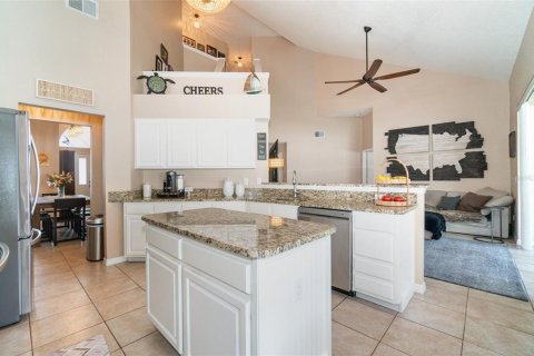 Casa en venta en Lake Mary, Florida, 4 dormitorios, 206.52 m2 № 1909614 - foto 8