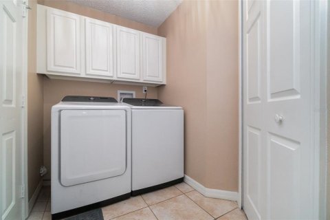Casa en venta en Lake Mary, Florida, 4 dormitorios, 206.52 m2 № 1909614 - foto 24