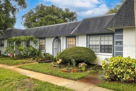 Condo in New Port Richey, Florida, 2 bedrooms  № 1347568 - photo 2