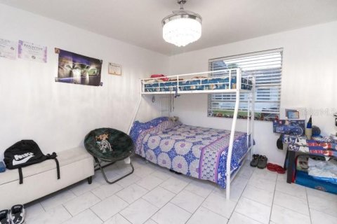 Condo in New Port Richey, Florida, 2 bedrooms  № 1347568 - photo 10