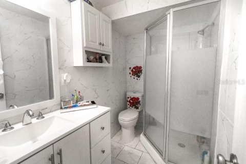 Condo in New Port Richey, Florida, 2 bedrooms  № 1347568 - photo 11