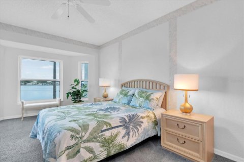 Condominio en venta en Saint Pete Beach, Florida, 2 dormitorios, 144 m2 № 1907500 - foto 14