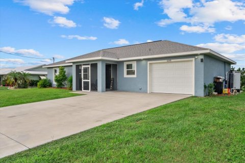 House in Arcadia, Florida 3 bedrooms, 130.34 sq.m. № 2215430 - photo 18
