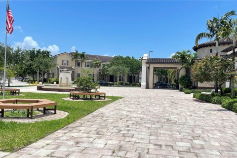 Immobilier commercial à Miami, Floride 46.45 m2 № 2009300