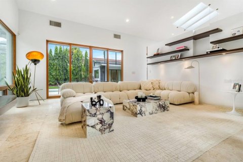 Купить виллу или дом в Сарасота, Флорида 3 комнаты, 273.04м2, № 1577561 - фото 4