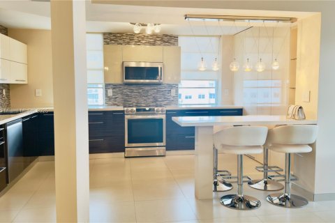 Condominio en alquiler en Sunny Isles Beach, Florida, 3 dormitorios, 143.44 m2 № 1980102 - foto 9