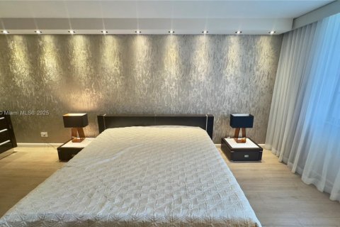 Condominio en alquiler en Sunny Isles Beach, Florida, 3 dormitorios, 143.44 m2 № 1980102 - foto 12