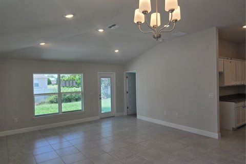 Villa ou maison à vendre à Spring Hill, Floride: 4 chambres, 151.9 m2 № 1796937 - photo 8
