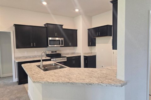 Casa en venta en Spring Hill, Florida, 4 dormitorios, 151.9 m2 № 1796937 - foto 9