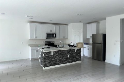 House in Winter Haven, Florida 3 bedrooms, 183.76 sq.m. № 2094836 - photo 11
